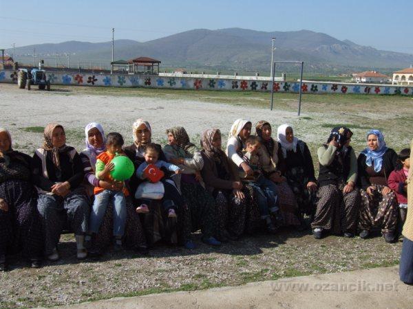 DSCF1063.JPG - Ozancık İlköğretim Okulu 23 Nisan Ulusal Egemenlik ve Çocuk Bayramı