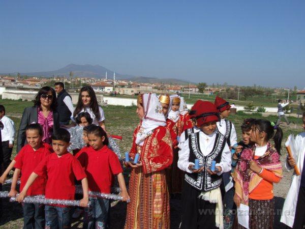 DSCF1078.JPG - Ozancık İlköğretim Okulu 23 Nisan Ulusal Egemenlik ve Çocuk Bayramı