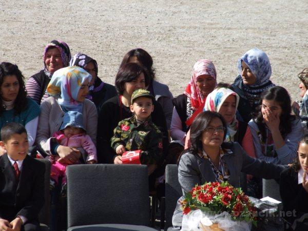 DSCF1097.JPG - Ozancık İlköğretim Okulu 23 Nisan Ulusal Egemenlik ve Çocuk Bayramı