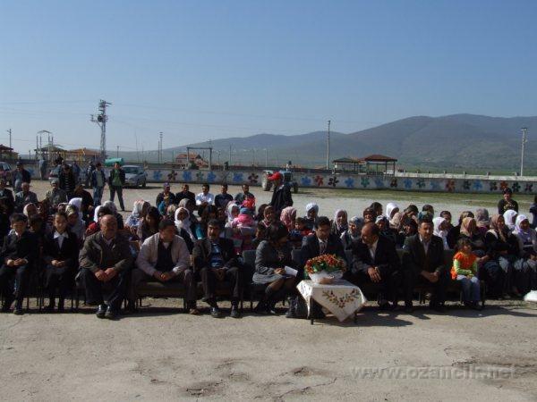 DSCF1115.JPG - Ozancık İlköğretim Okulu 23 Nisan Ulusal Egemenlik ve Çocuk Bayramı